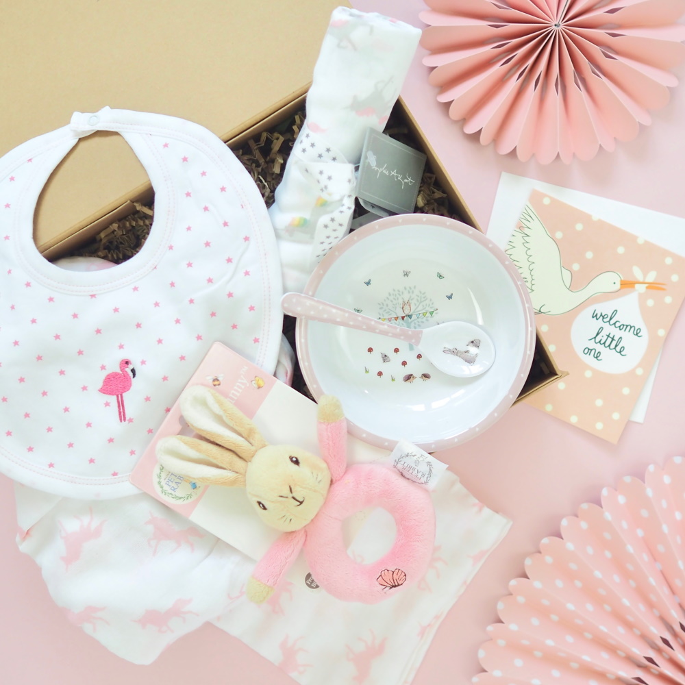 The Perfect Welcome: Thoughtful Gift Boxes for New Baby Arrivals