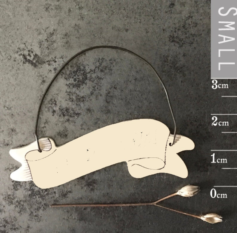 ‘Mr & Mrs’ Little Wooden Sign