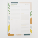 undated-patterned-a5-daily-planner-1