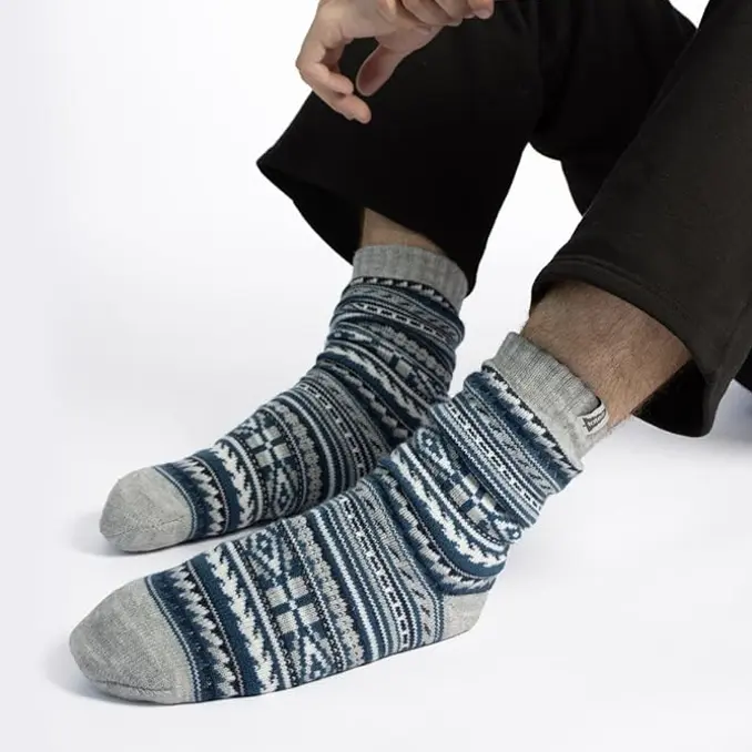 Totes Men’s Sherpa Lined Fair Isle Slipper Socks