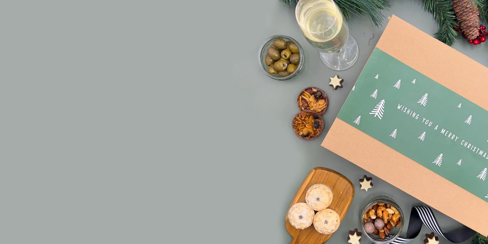 Christmas hamper for couples and families with snacks, drinks and festive treats