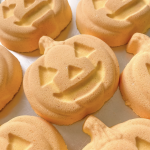 spooky-pumpkin-bath-bomb-2