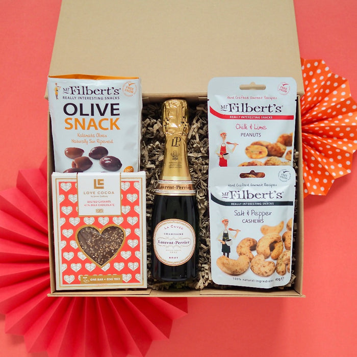 The Champagne And Nibbles Gift Box